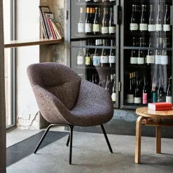 About a Lounge AAL87 Soft armchair, Sense black-black steel frame