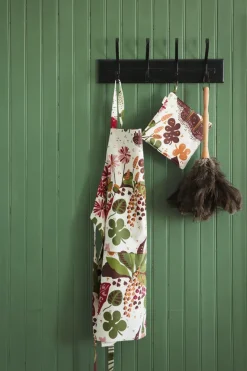 Ailanthus apron, Multi