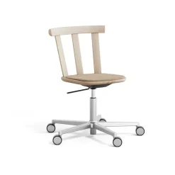Alt chair swivel base upholstered seat oak, Hallingdal 65-200 beige-light matte lacquer