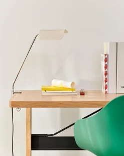 Apex Clip desk lamp, Oyster white