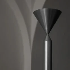 Apollo 180 floor lamp, Aluminium