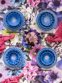 Basic plate 28 cm, Light blue