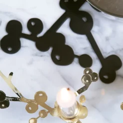 Berry trivet, black