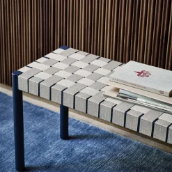 Betty TK5 bench, Black. black flätad linnebandsseat