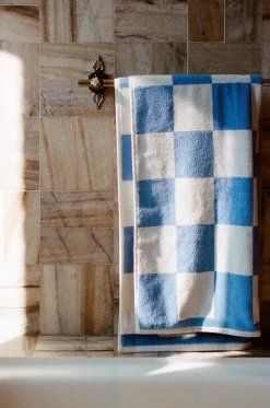 Check bath towel 70x136 cm, Sky blue