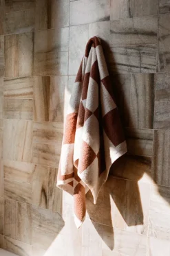 Check towel 50x90 cm, Cappuccino