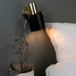 Clark 1 wall lamp, Black-brushed brass