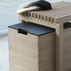 Cutter stool, oak