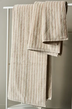 Drift towel 50x70 cm, Beige-white