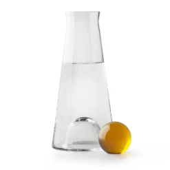 Fia carafe, amber-clear