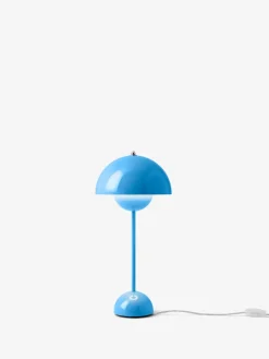 FlowerPot VP3 table lamp, Swim blue