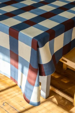 Fält tablecloth 149x250 cm, Plum