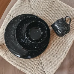 Freckle mug 38 cl, black