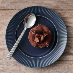 Groovy dessert spoon, Mirror polish