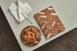 Herringbone cutting board 28x38 cm, Acacia