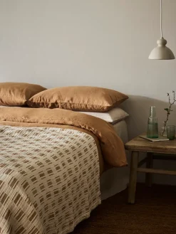 Julien bedspread 180x260 cm, Off-white-rust red