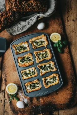 Karabo mini bread tin, 8 molds, 39.4x25.4x4 cm