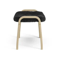 Lamini children's foot stool laquered oak/sheep skin, Black (black)