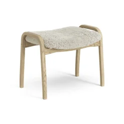 Lamini children's foot stool laquered oak/sheep skin, Moonlight (beige)