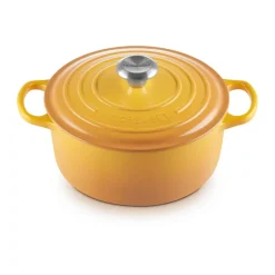 Le Creuset Signature round casserole 4.2 l, Nectar