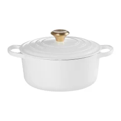 Le Creuset Signature round casserole 4.2 l, White