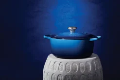 Le Creuset Signature round casserole 6.7 l, Azure blue