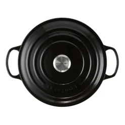 Le Creuset Signature round casserole 6.7 l, Black