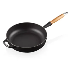 Le Creuset Signature sauce pan wooden handle 28 cm, Matte Black