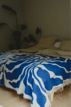 Leaves throw 130x220 cm, Blue-white