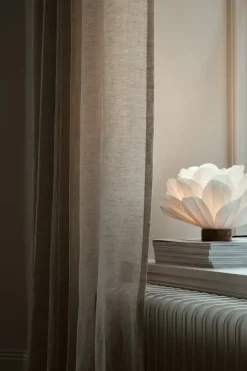 Lisa table lamp, White