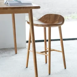 Miss Holly bar stool, Oak natural oil