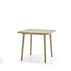 Miss Tailor dining table 82x82x73 cm, Oak natural oil