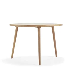 Miss Tailor round dining table, Oak natural oil. fixed disc