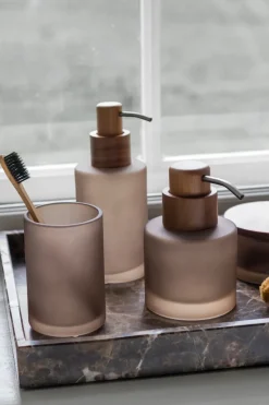 Modest toothbrush holder 10 cm, Walnut