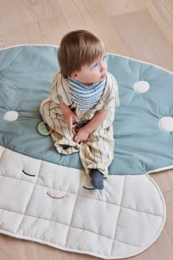 Mushroom quilted blanket, Off-white-Pale blue