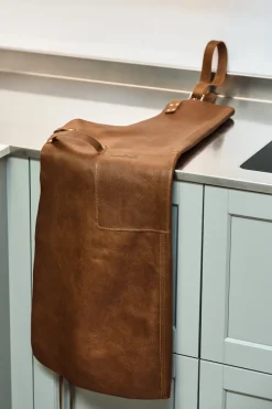 Nordwik leather apron, Brown
