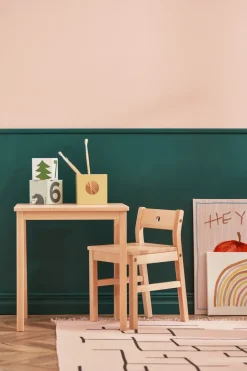 Saga table, Beech