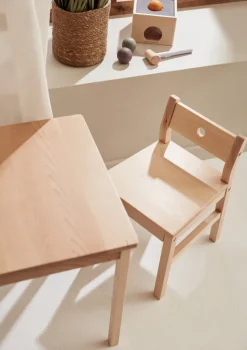 Saga table, Beech