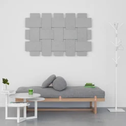 Stay day bed, Fabric green. frame in white oiled oak