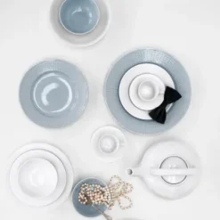Swedish Grace deep plate Ø25 cm, snow (white)
