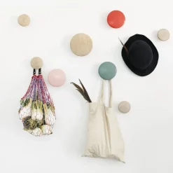 The Dots clothes hook oak, Ø9 cm