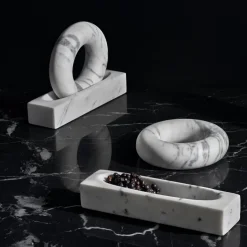 Tondo mortel, marble