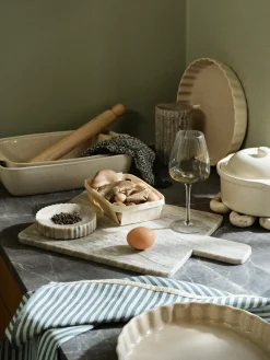 Vig ovenproof dish 20.5x33 cm, Beige